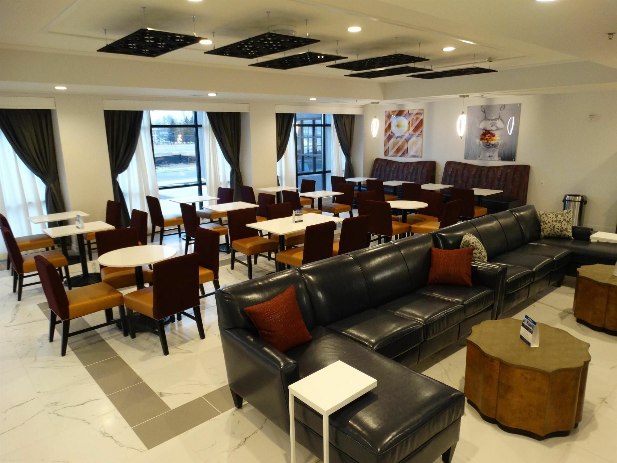 Best Western Plus New Richmond Inn & Suites Ngoại thất bức ảnh